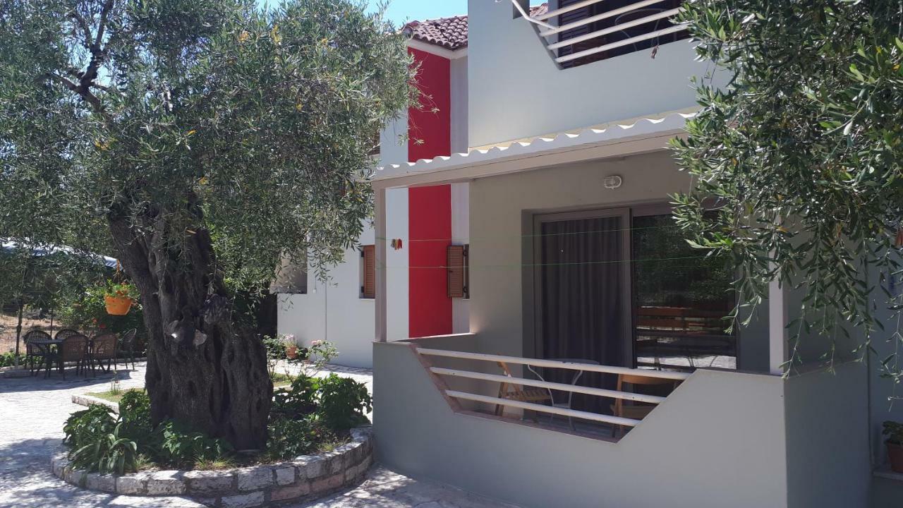 Sivota Apartments Parthenia Exterior photo